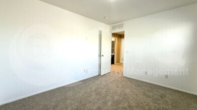 Building Photo - 6345 W Harwell Rd