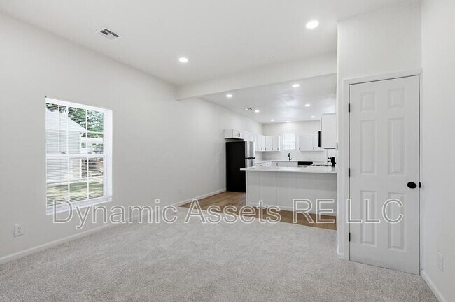 Foto del edificio - 542 E 23rd St