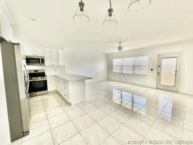 Building Photo - 156 Fanshaw D