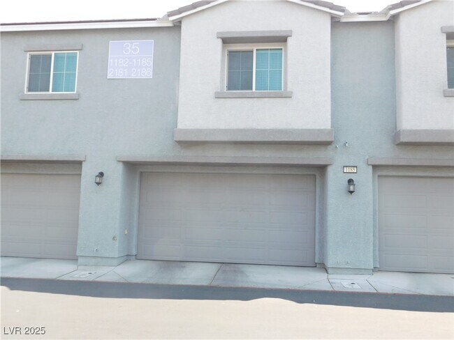 Foto del edificio - 2715 Amazing Meadows Ave