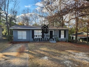 Building Photo - 2927 Gleason Ave