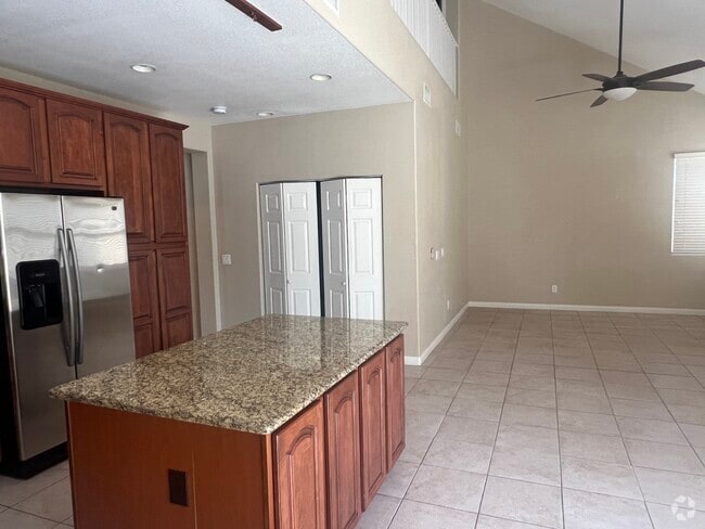 Building Photo - 7341 Rietz Canyon st