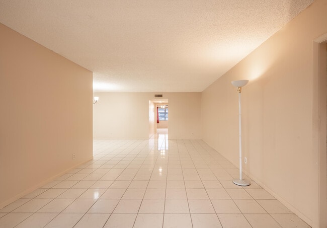 Building Photo - 14579 Canalview Dr