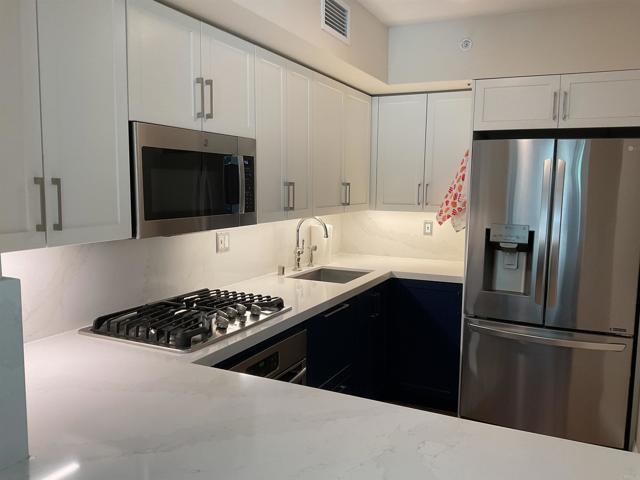 Foto del edificio - 500 W Harbor Dr