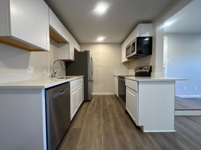 Foto del edificio - 2929 W Floyd Ave