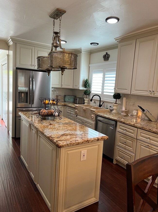 Foto del edificio - 1422 Court St