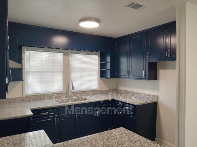 Building Photo - 4604 Gatewood Ave