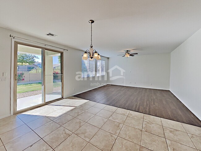 Foto del edificio - 3207 E Regina St