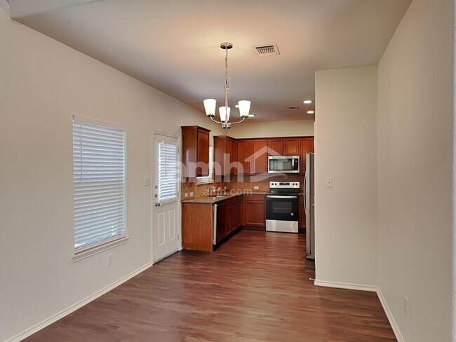 Foto del edificio - 412 Saddlehorn Way