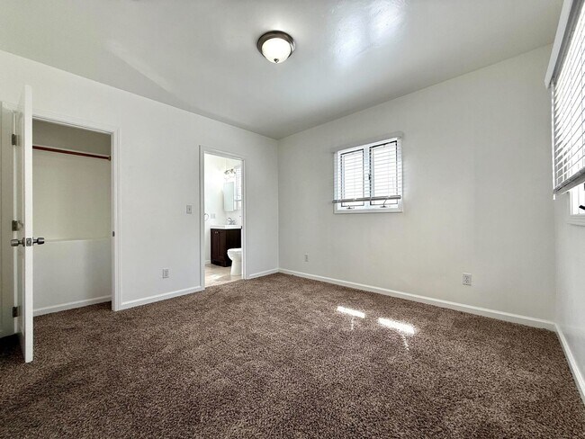 Foto del edificio - Fantastic 2 Bedroom 1 Bath Home in New Mon...