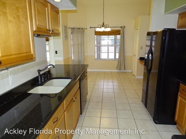 Foto del edificio - 880 Brighton Pl Blvd