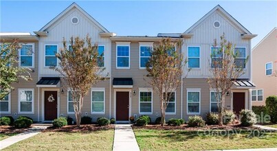 Building Photo - 515 Alderman Ln