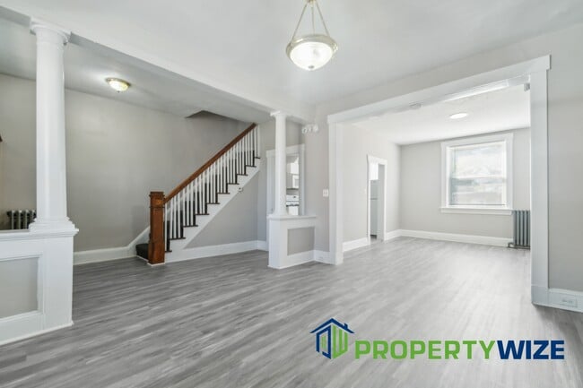 Building Photo - 3343 Avondale Ave