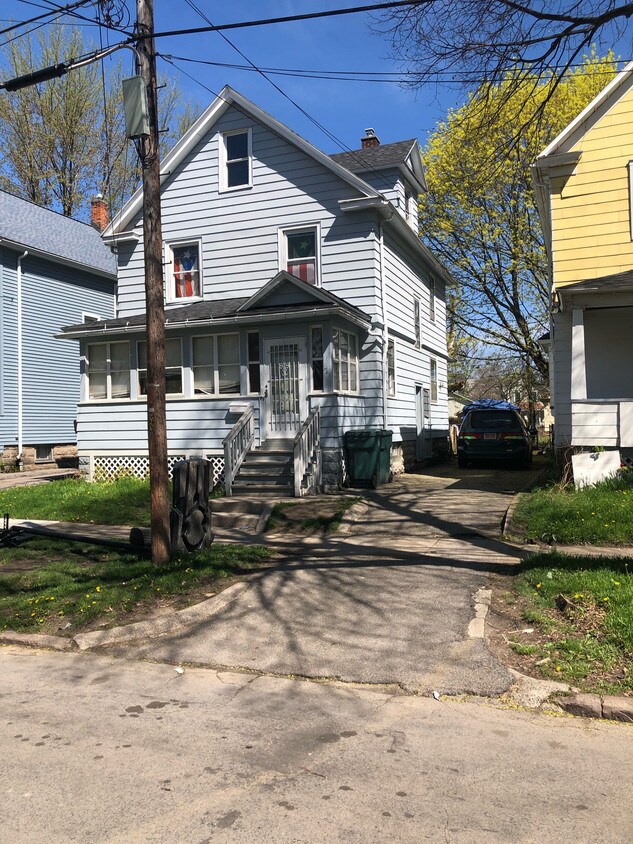 Primary Photo - 188 Curtis St