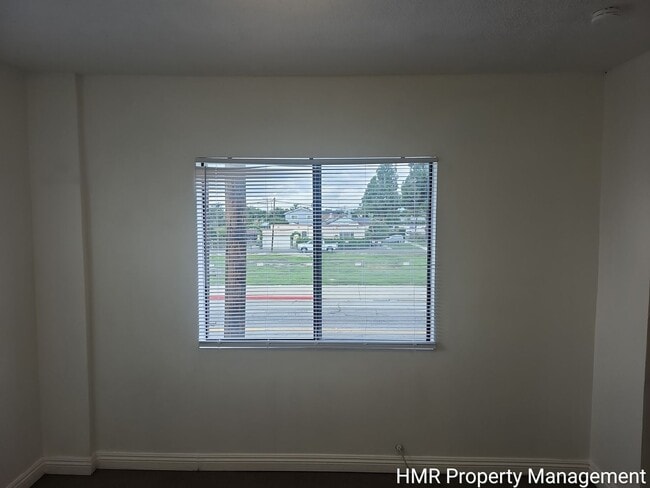 Foto del edificio - 4604 Durfee Ave