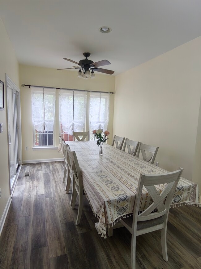 Foto del edificio - 43458 Laidlow St