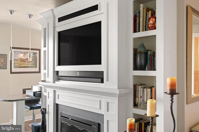 Building Photo - 2601 Pennsylvania Ave