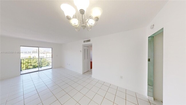 Foto del edificio - 677 SW 9th Ave