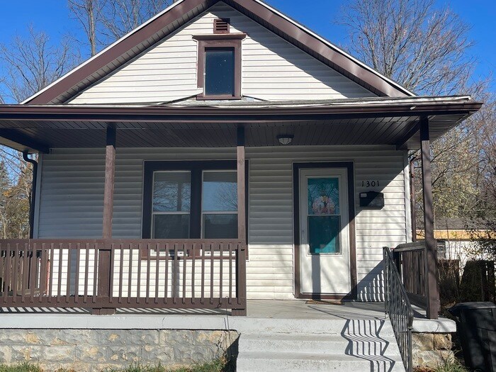 Foto principal - 1301 Corby Blvd