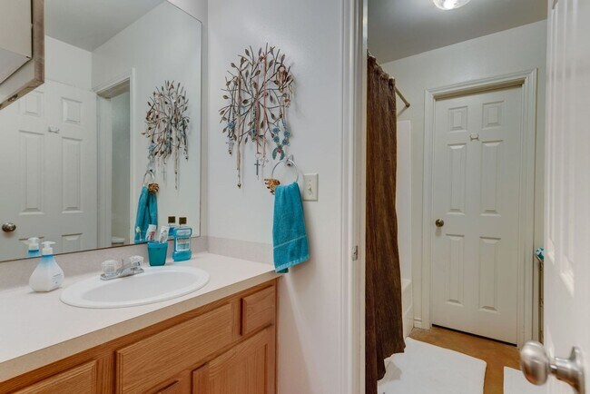 Foto del edificio - 3/2 Duplex in Heart of CS!