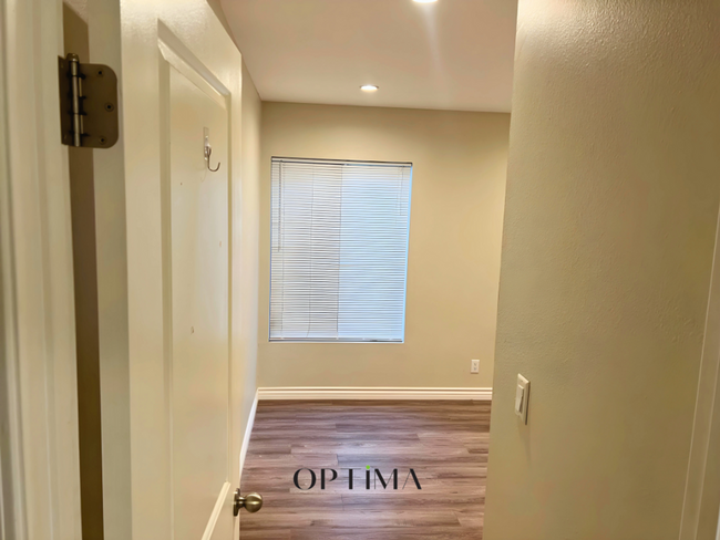 Building Photo - COMING SOON! - Beautifully Updated 3-Bedro...