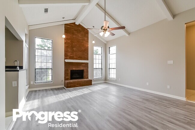 Building Photo - 6716 Spencer Forest Cove E