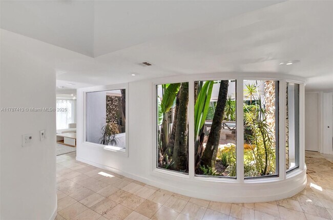 Foto del edificio - 4410 Brighton Pl