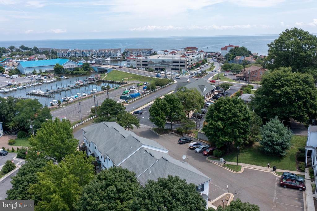 3795 Harbor Rd, Chesapeake Beach, MD 20732 Townhome Rentals in