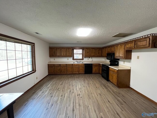 Foto del edificio - 2122 Indian Hills Rd SE