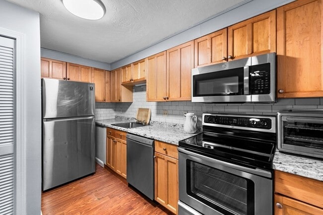 Foto del edificio - 11 Gibbs St