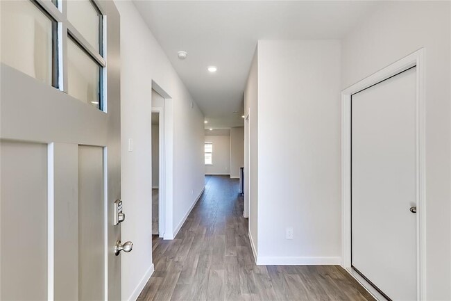 Building Photo - 237 Sky Meadows Cir