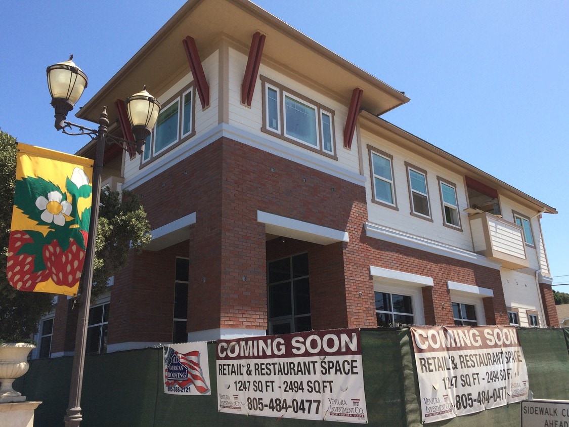 Primary Photo - 2100 Ventura Blvd