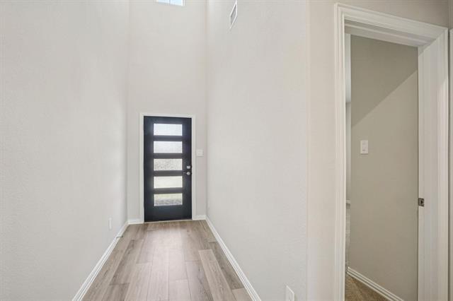 Foto del edificio - 504 Midnight Oak Dr