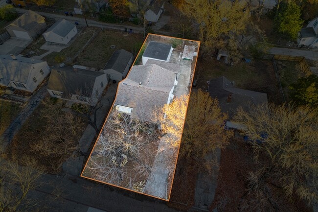 Building Photo - 1620 SW Campbell Ave