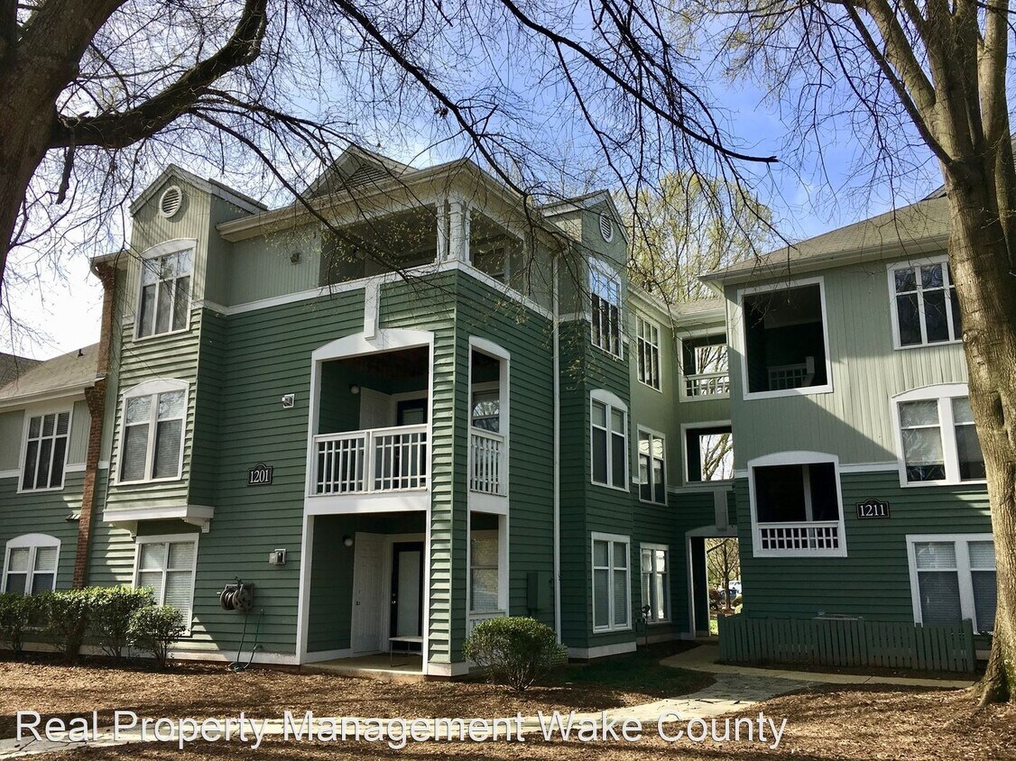 Foto principal - 2 br, 2 bath House - 1201 Westview Lane #305