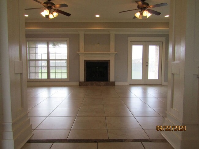 Foto del edificio - Legacy Farms!