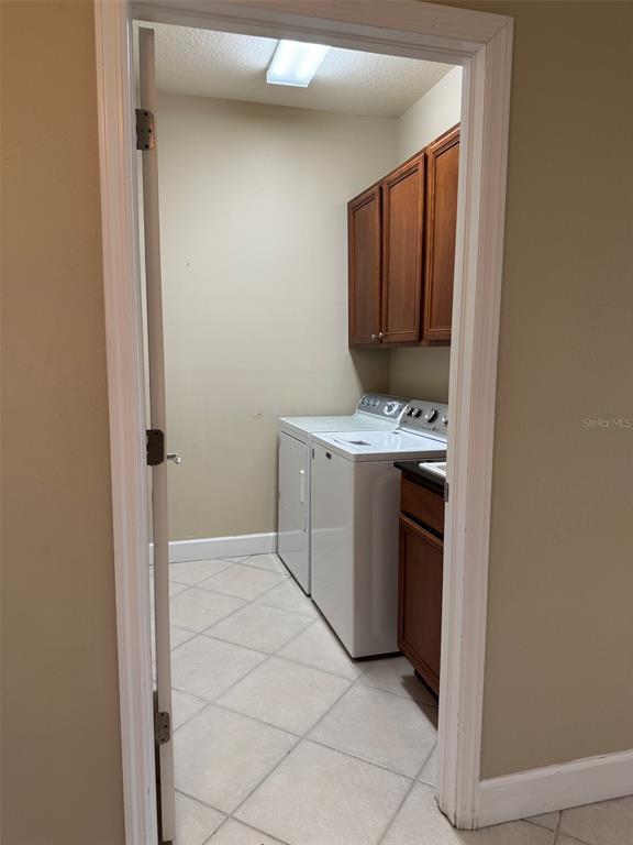 Building Photo - 5250 Echo Ln