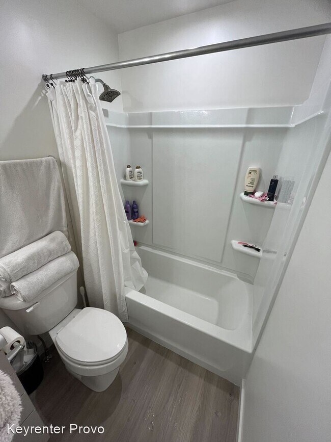 Foto del edificio - 3 br, 2.5 bath House - 1731 N 1230 E