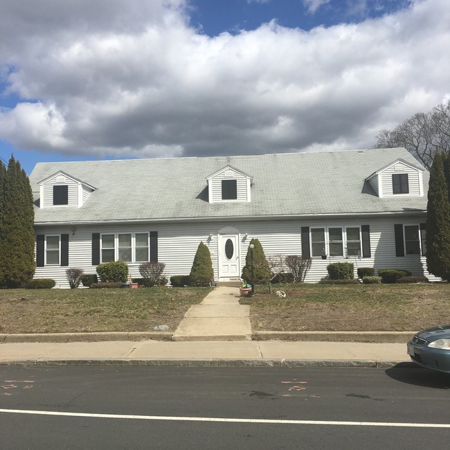 Building Photo - Village & Broad Street Apartments