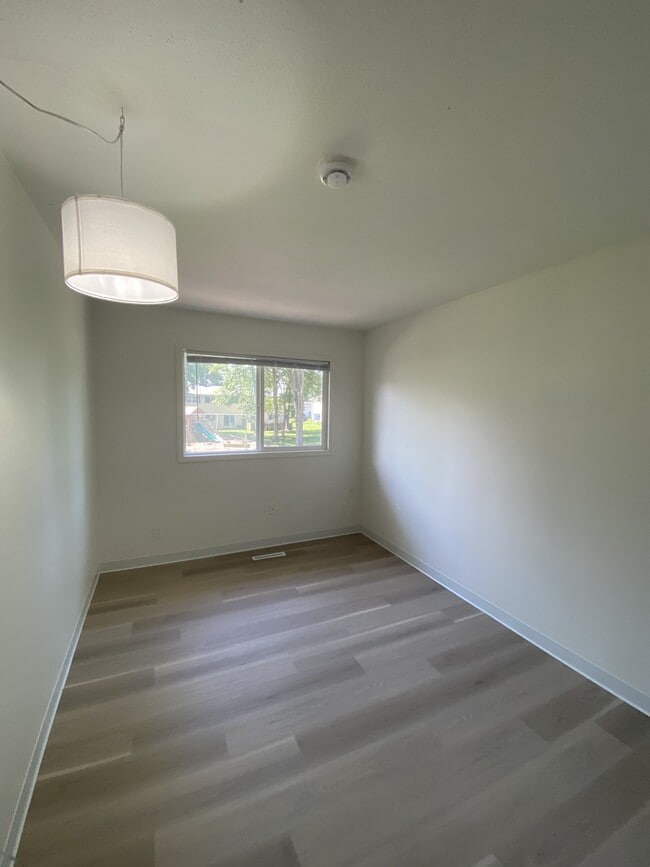 Foto del edificio - 632 Meadow Pl