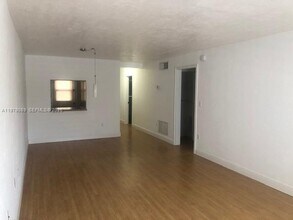 Building Photo - 251 Galen Dr