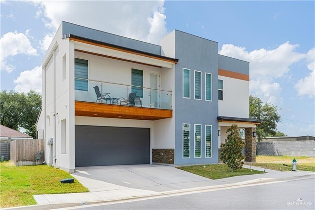 Foto del edificio - 6907 N 11th Ln