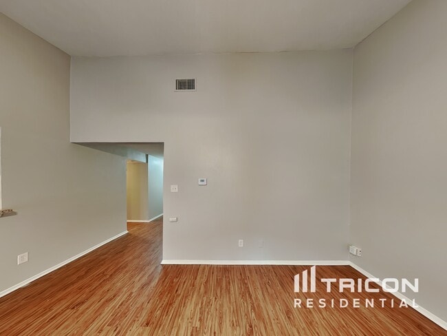Building Photo - 2507 Arapaho Dr