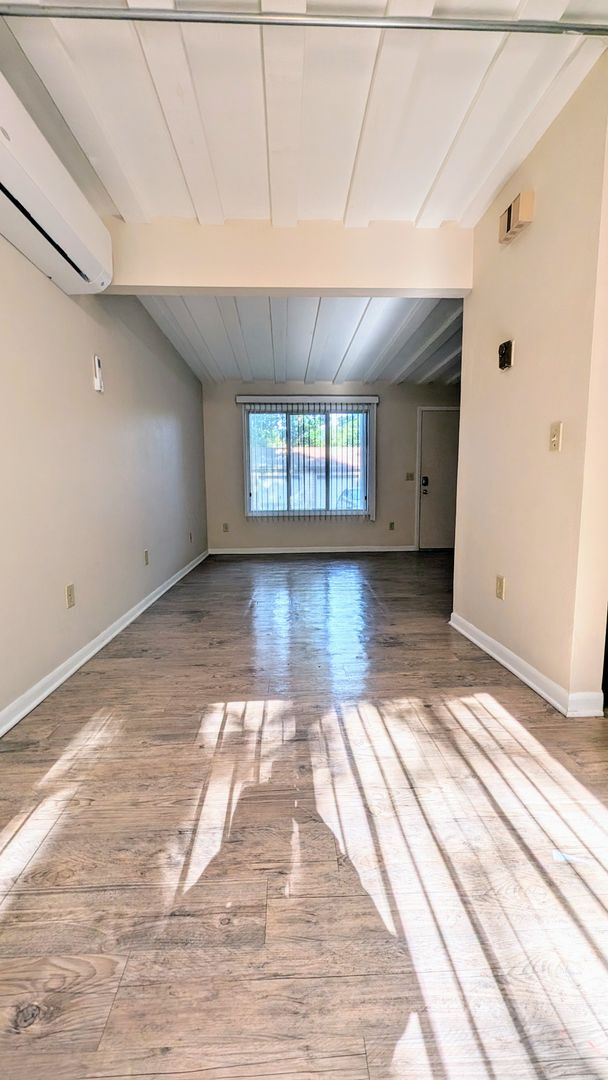 Foto del edificio - Two Bedroom Apartment in Portage
