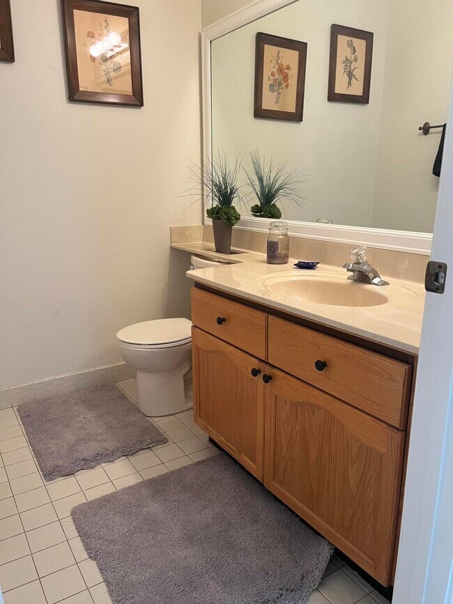 Foto del edificio - 1731 Shoreside Cir