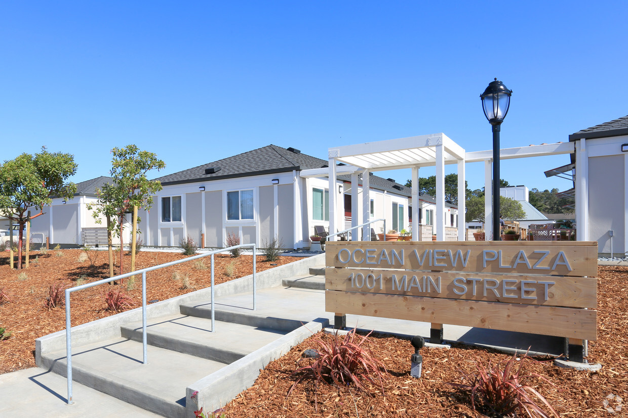 Primary Photo - Ocean View Plaza