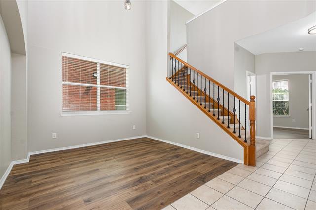 Building Photo - 9921 Chadbourne Rd