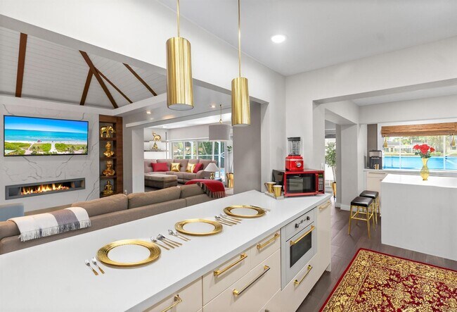 Foto del edificio - 6106 Royal Poinciana Ln