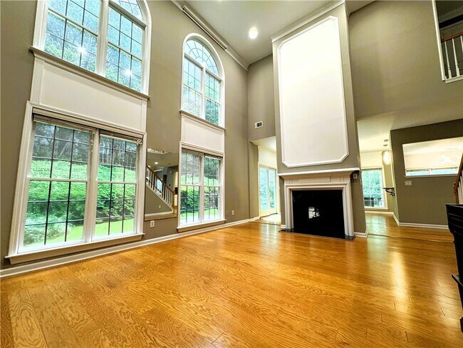 Foto del edificio - 2046 Beaumont Ln