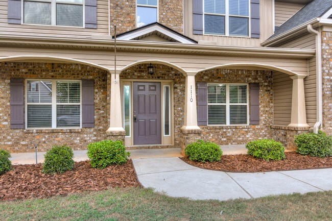 Building Photo - 1110 Fawn Forest Rd